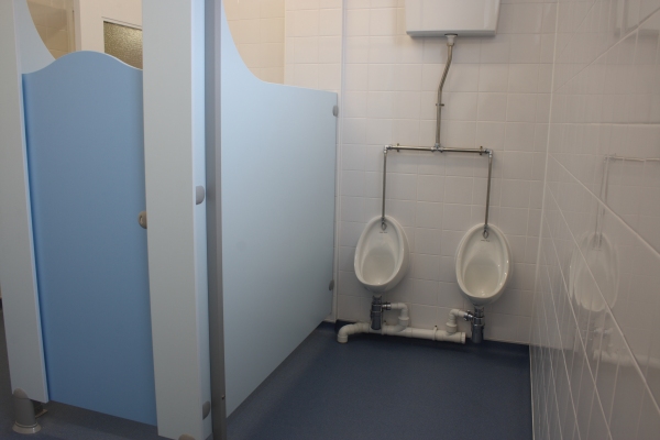 3sixty property services: Hockley Primary School - toilet refurbishment